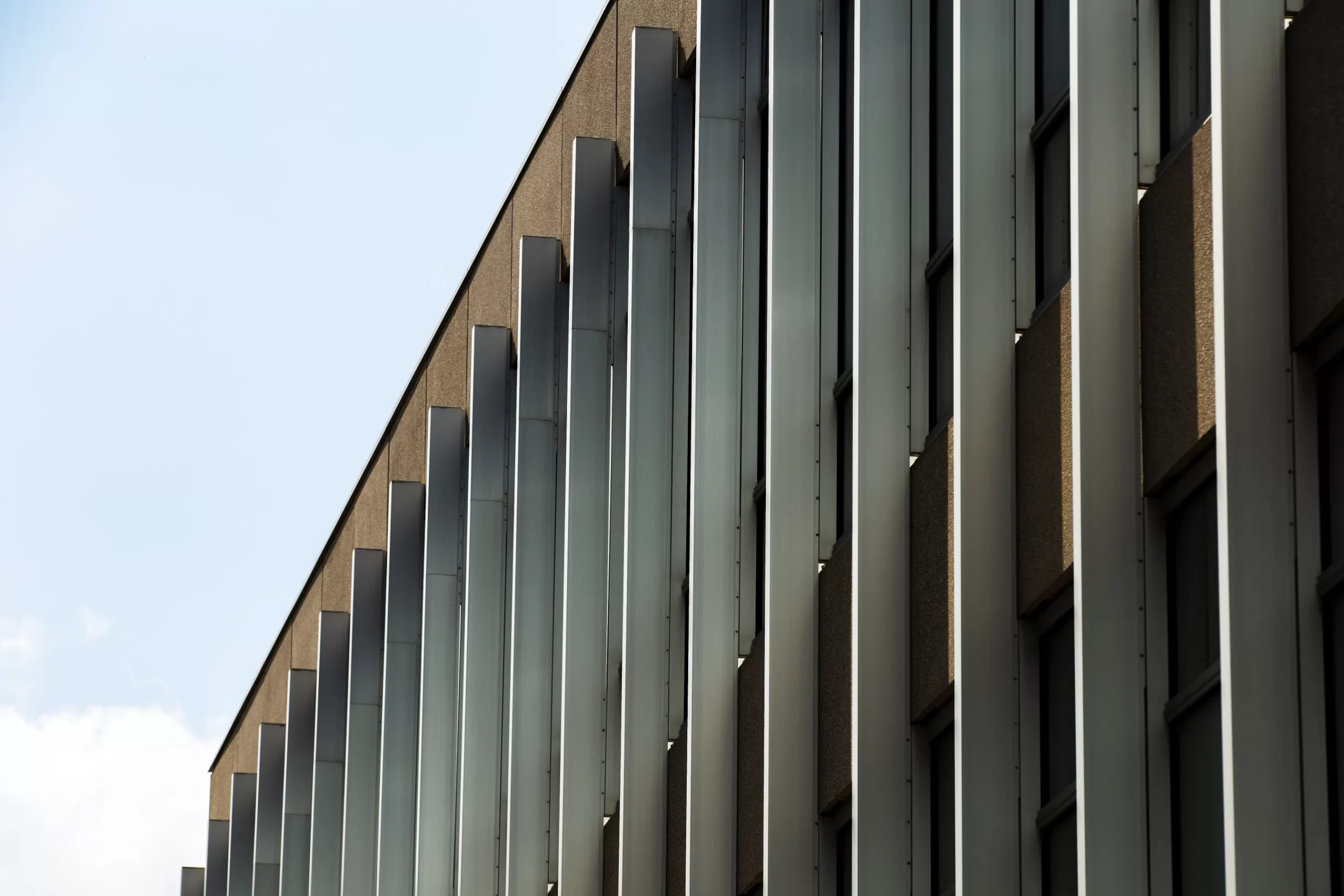 side-view-imposing-building-with-windows